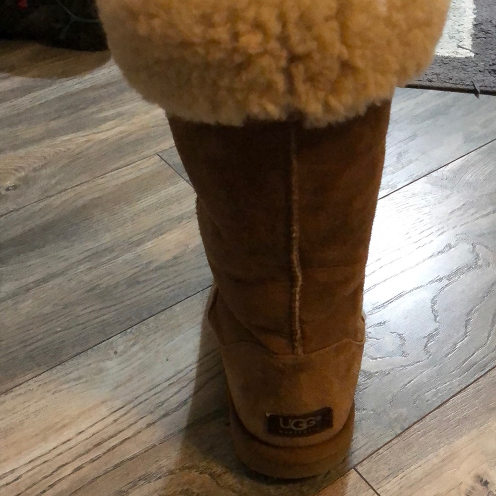 Boots - Picture 2 of 4